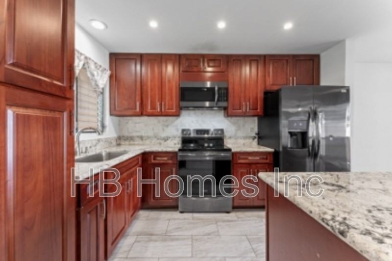98-1366 Koaheahe Pl - Photo 2 of 10