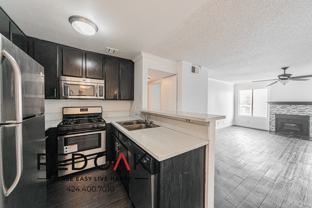 1522 N Formosa Ave - Photo 1 of 1
