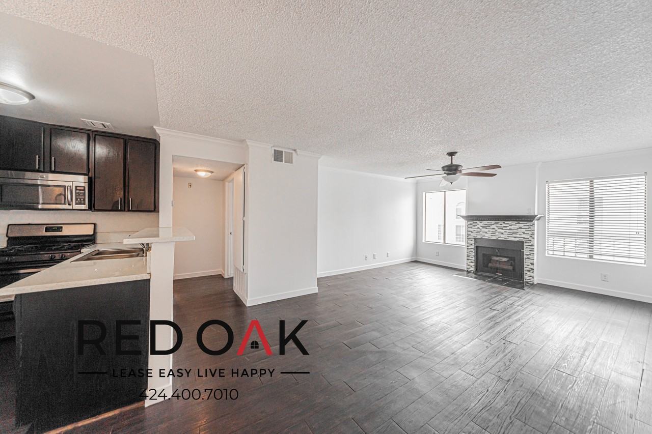 1522 N Formosa Ave - Photo 4 of 34