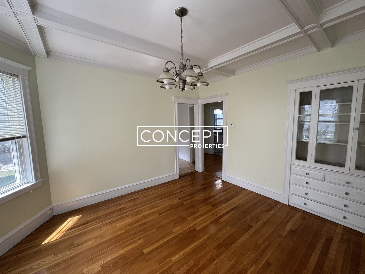 158 Willow St - Photo 3 of 12
