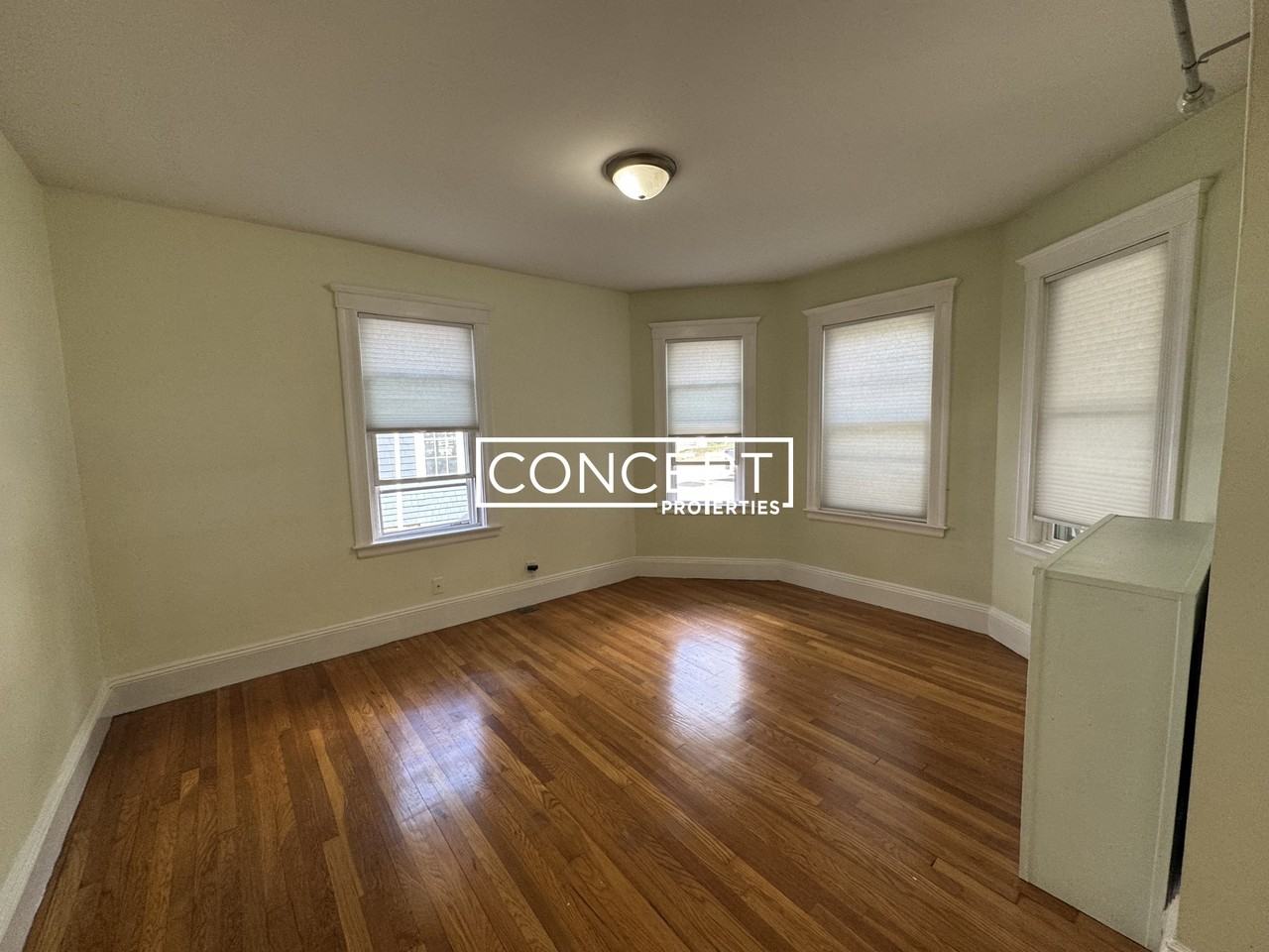 158 Willow St - Photo 5 of 12
