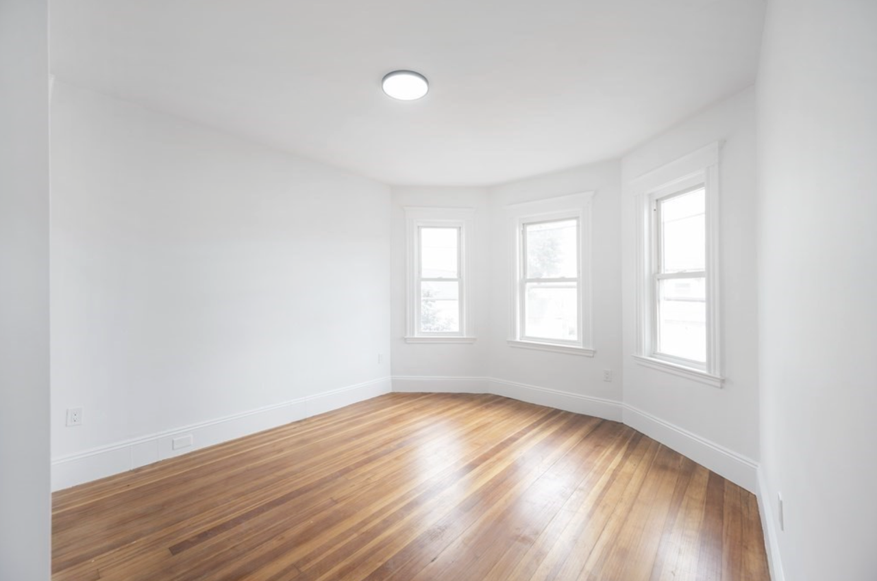 37 Saint Margaret St #1 - Photo 6 of 9