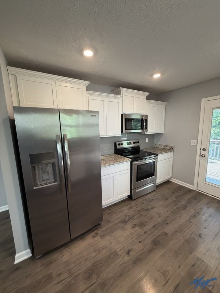 4227 Brogli Dr - Photo 3 of 17