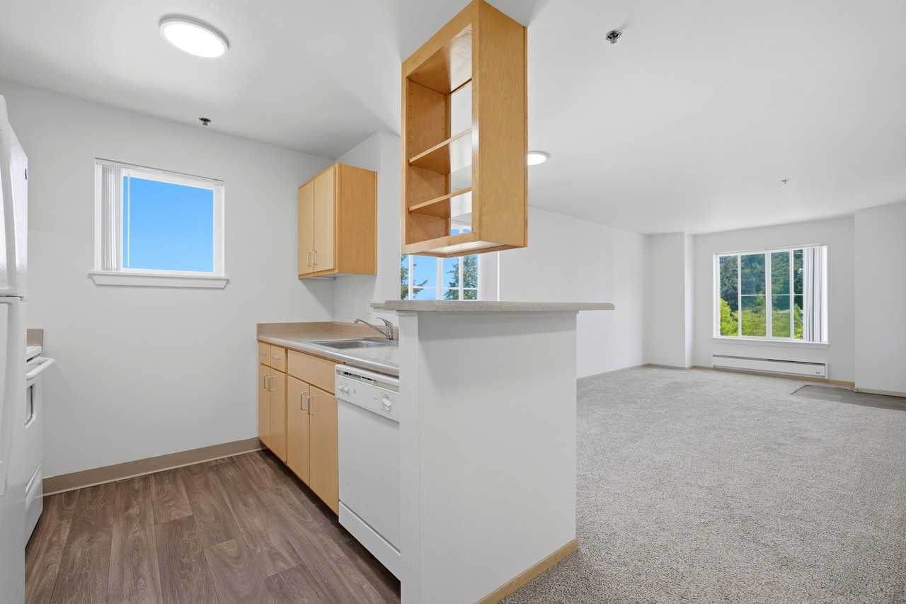 Terrace At Columbia Knoll Apartments - Photo 2 of 46