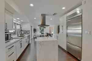 featured image of 1167 Southwest 13th Drive