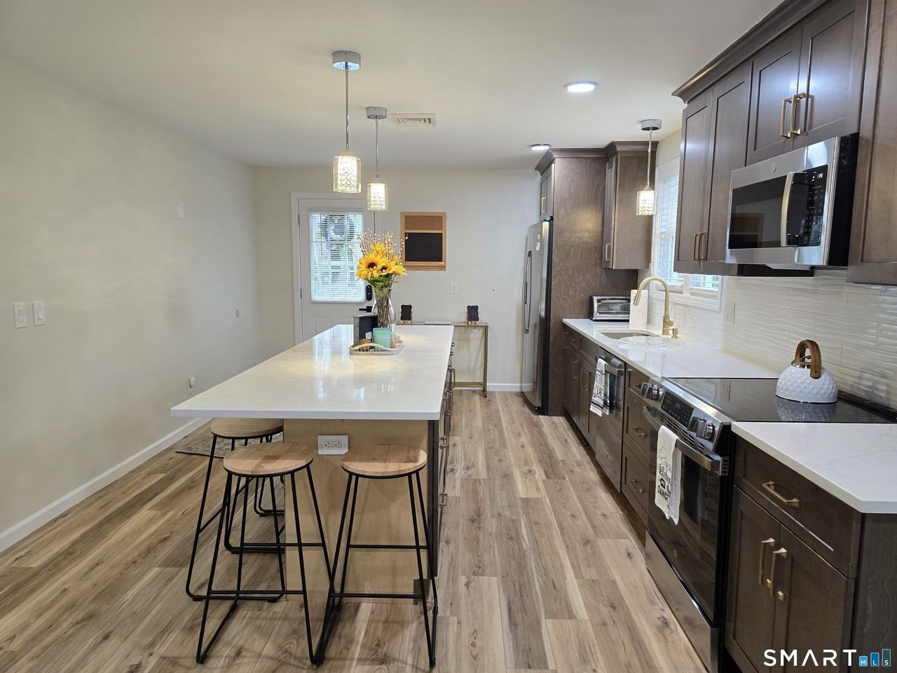 55 Dogwood Rd - Photo 5 of 27