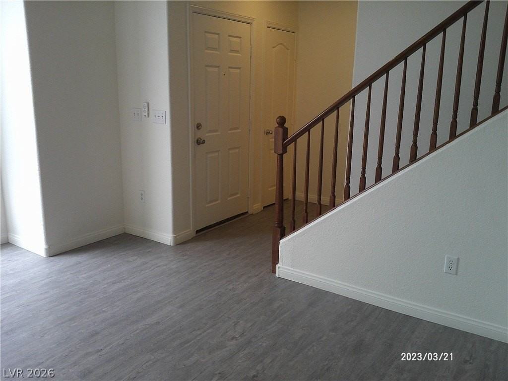 331 Fountain Crossing Ln #0 - Photo 4 of 38