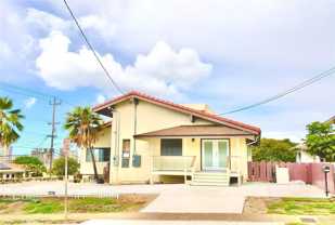 1104 4th Ave #A - Photo 1 of 1
