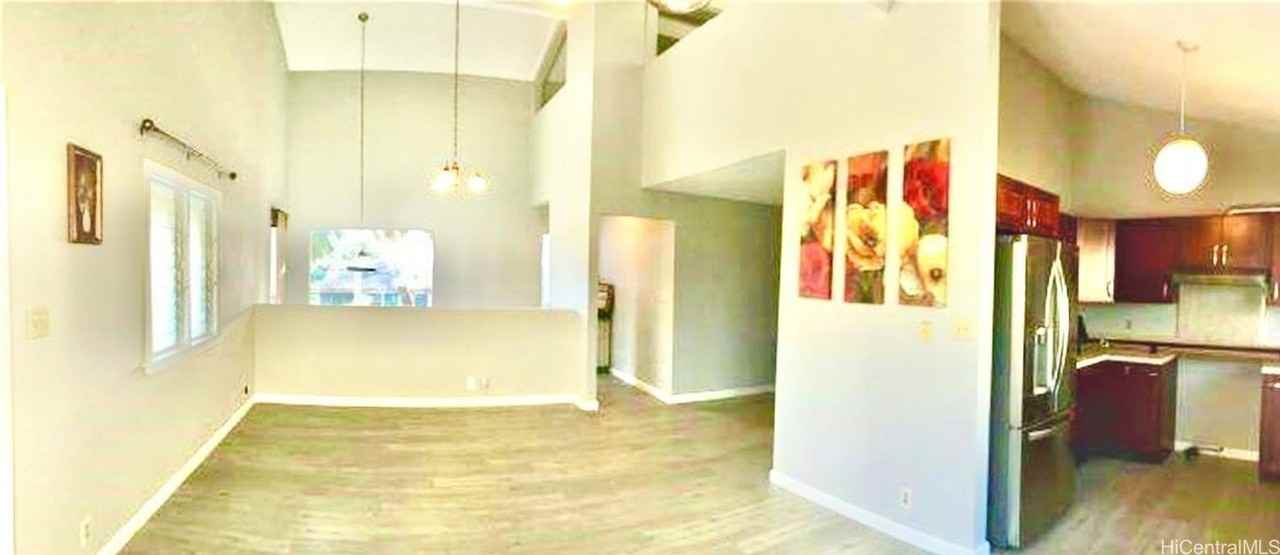 1104 4th Ave #A - Photo 2 of 14