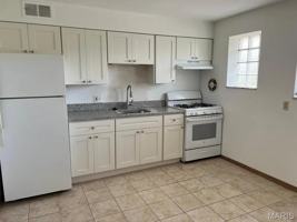 featured image of 1019 Taman Ct #D