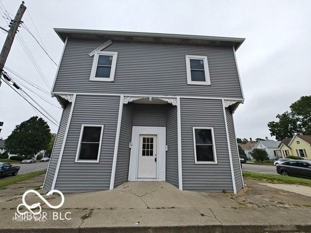 529 W Washington St #2 - Photo 2 of 9