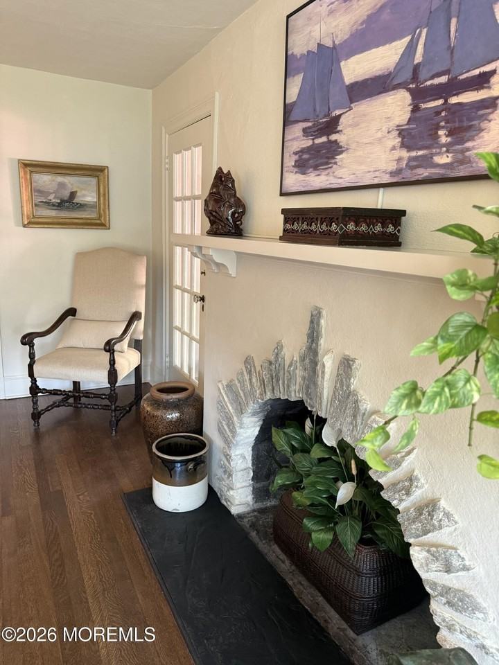 206 Monroe Ave - Photo 2 of 11
