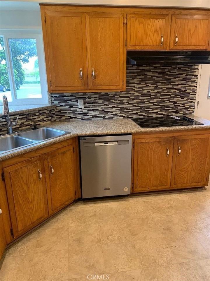 2537 W 225th Pl #A - Photo 5 of 11