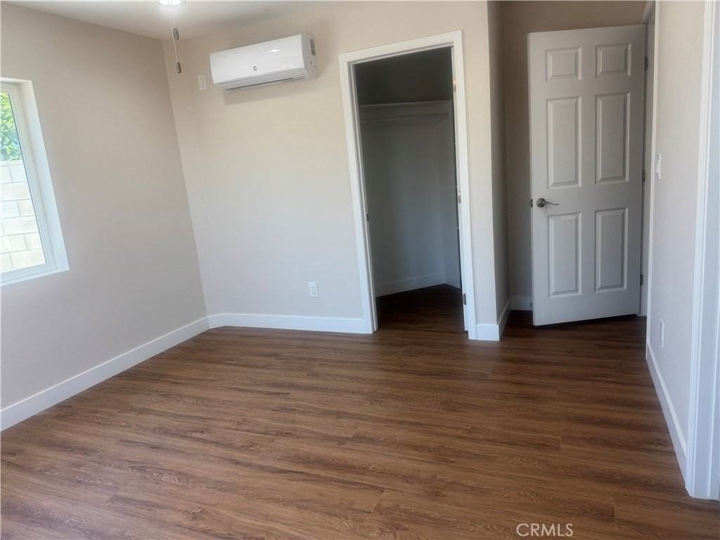 7661 El Rovia Cir - Photo 5 of 40
