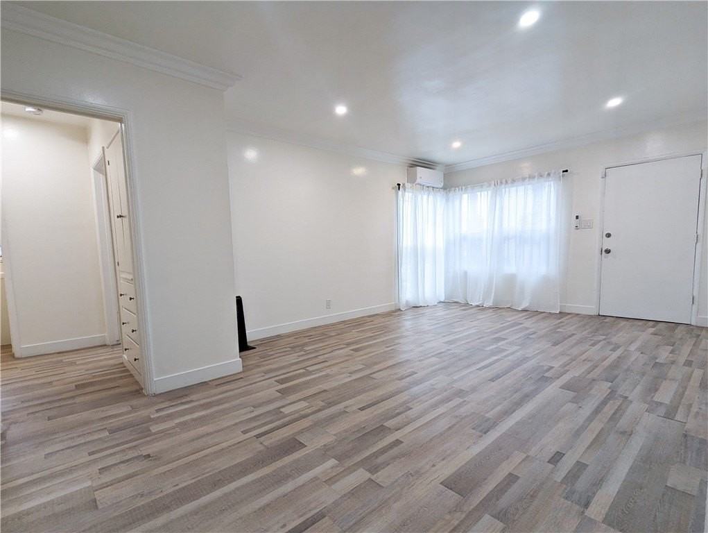 6101 S Hobart Blvd - Photo 5 of 13