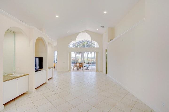 6646 Oakmont Way - Photo 5 of 8