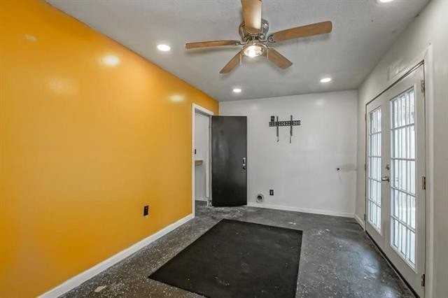 1849 Redwood Dr - Photo 5 of 32