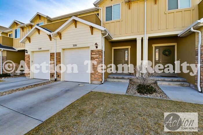 3201 W Desert Lily Dr - Photo 4 of 44