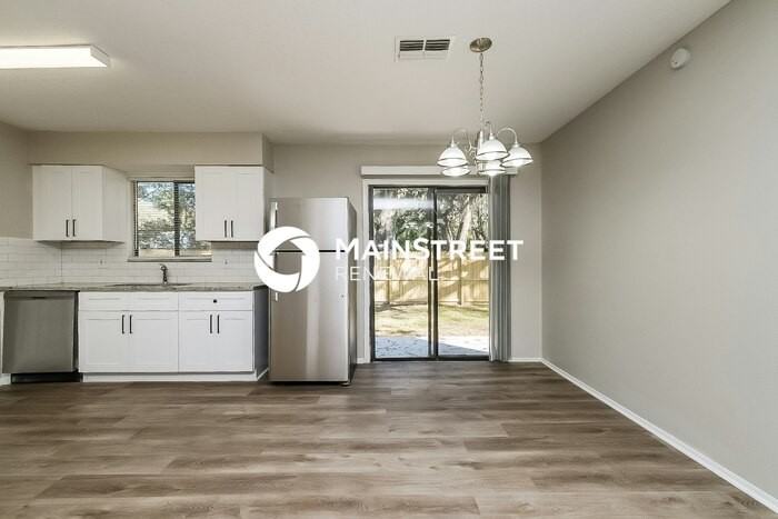 4721 Naftis Ln - Photo 5 of 16
