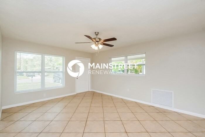 3719 Aloha Dr - Photo 4 of 16