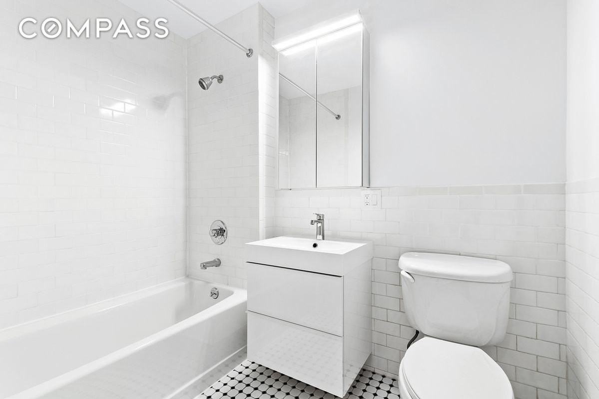 150 S 1st St #3B - Photo 5 of 11