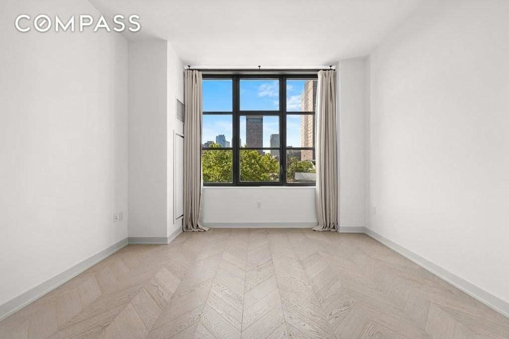 115 York St #4J - Photo 3 of 9