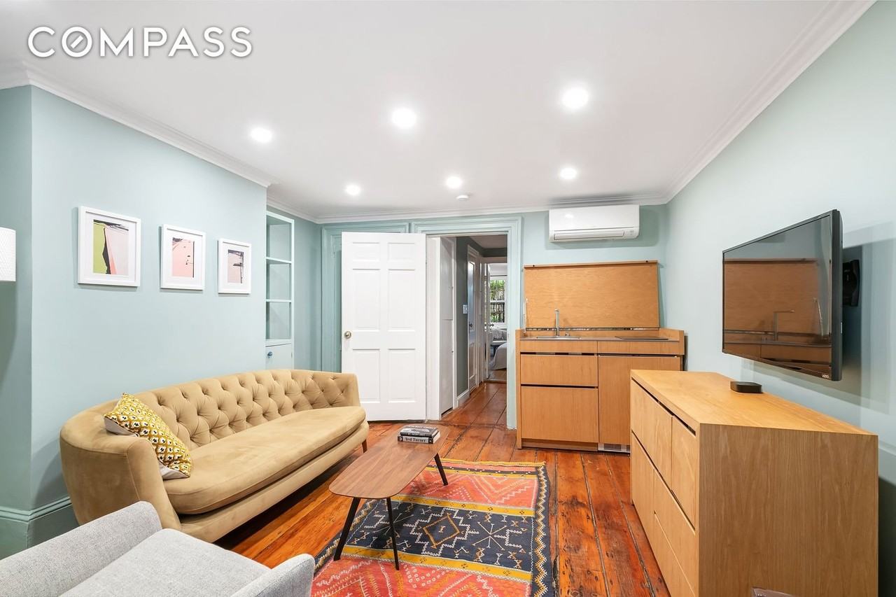 109 Bedford St #1 - Photo 5 of 9
