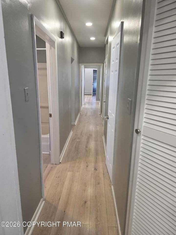121 Oak St #1 - Photo 4 of 14