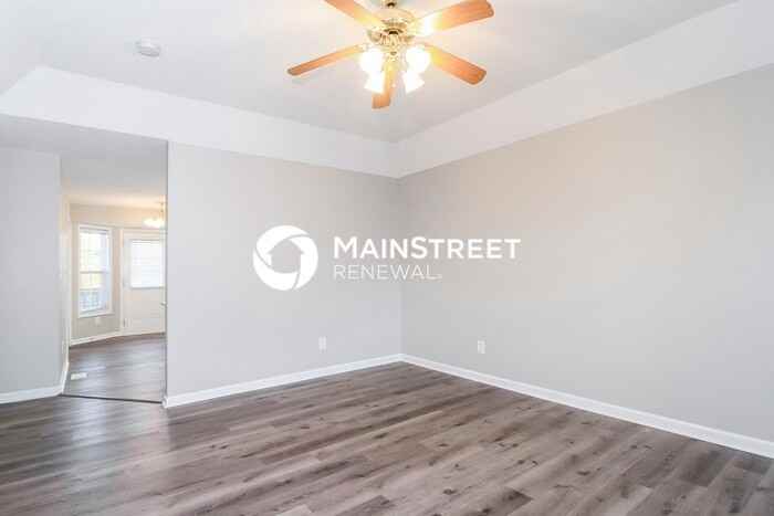 4735 Beckel Ct - Photo 3 of 15