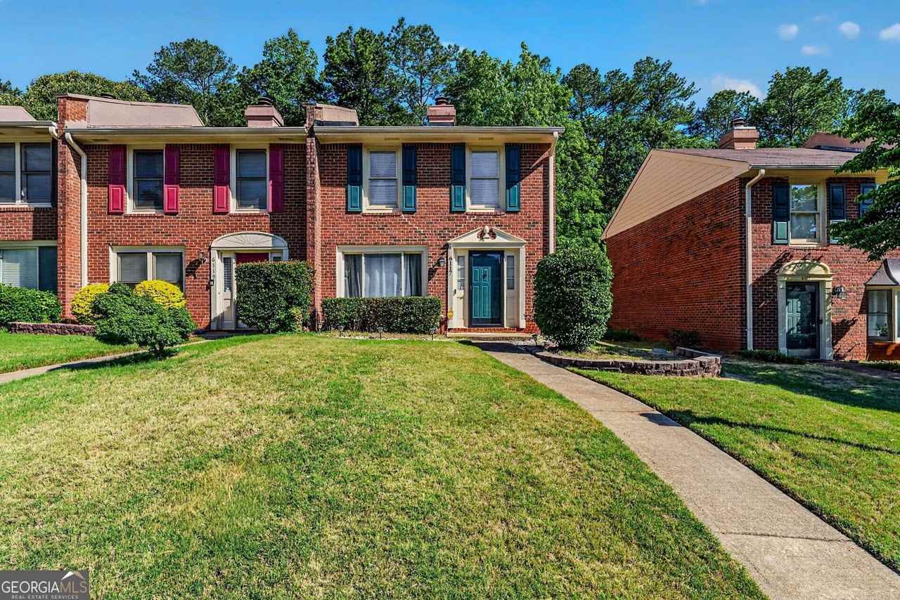 6117 Queen Anne Ct - Photo 2 of 29