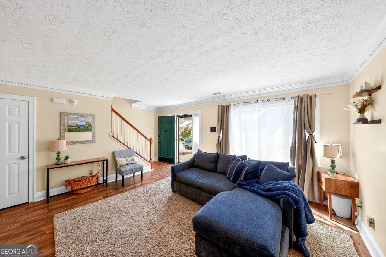 6117 Queen Anne Ct - Photo 6 of 29