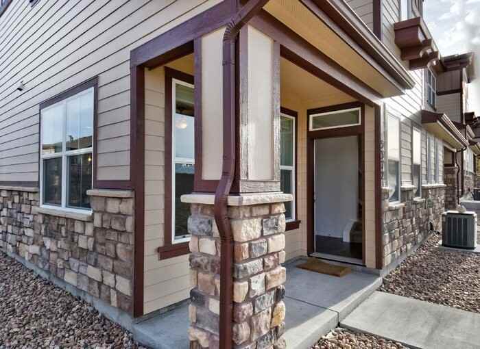 5372 Prominence Pt - Photo 2 of 21