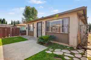 featured image of 15153 1/4 Woodruff Pl