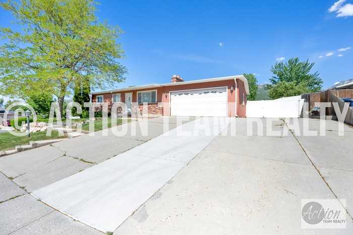 9325 S Quail Hollow Cir - Photo 4 of 34