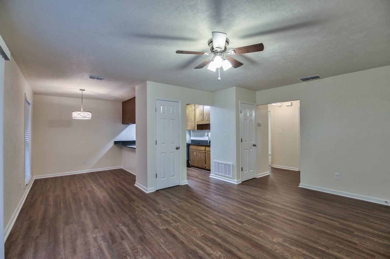 1219 Crestview Ave #A - Photo 3 of 17