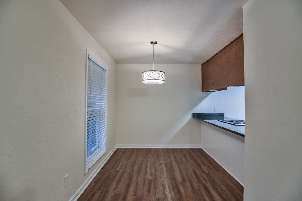 1219 Crestview Ave #A - Photo 4 of 17