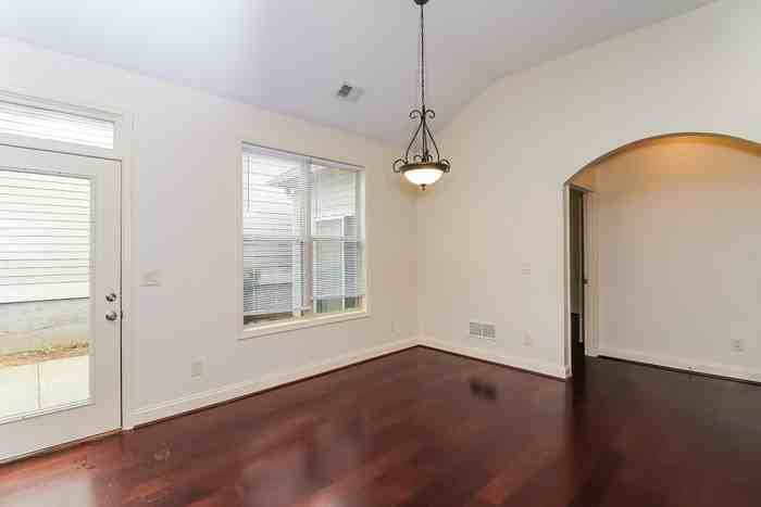 229 Highland Village Ln - Photo 4 of 21