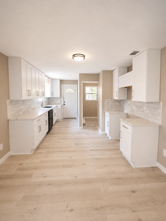 504 E Mason St - Photo 2 of 13