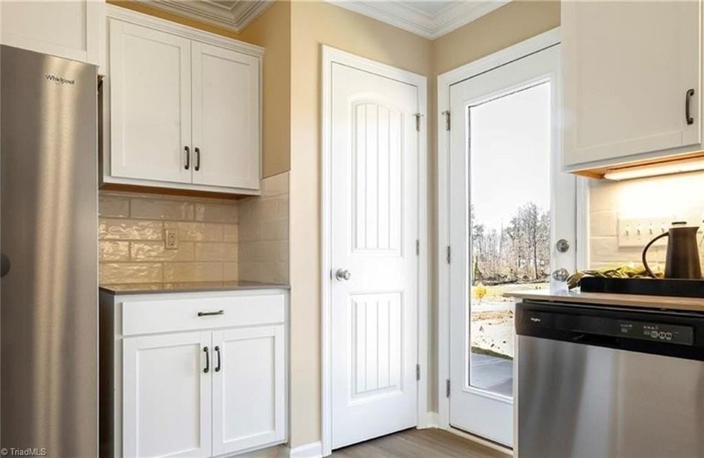 709 Dusk Vista Way - Photo 3 of 11