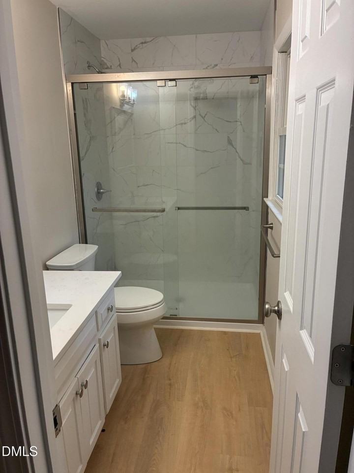 705 Northampton Dr - Photo 5 of 9