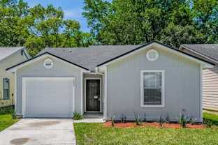 282 Aquarius Cir W - Photo 1 of 1