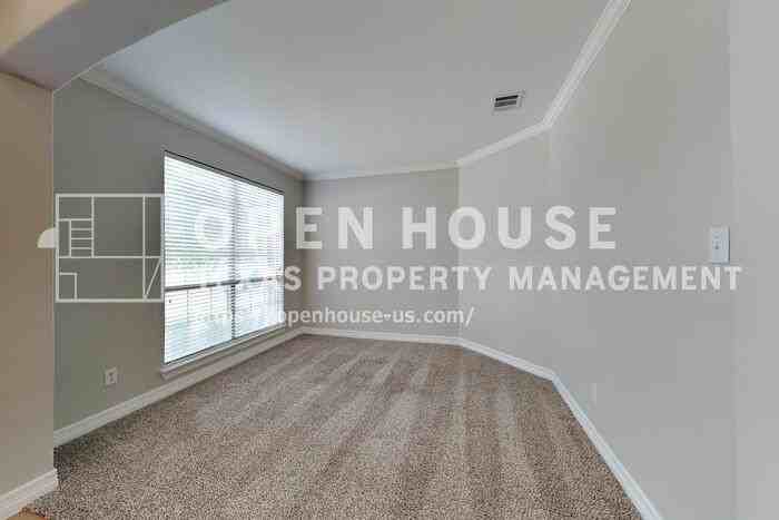 11154 Monarch Dr - Photo 5 of 28