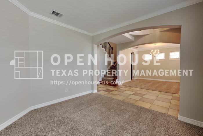 11154 Monarch Dr - Photo 6 of 28