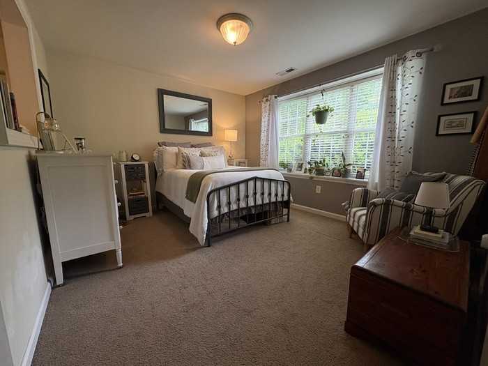 304 Sweet Bay Pl #A - Photo 4 of 11