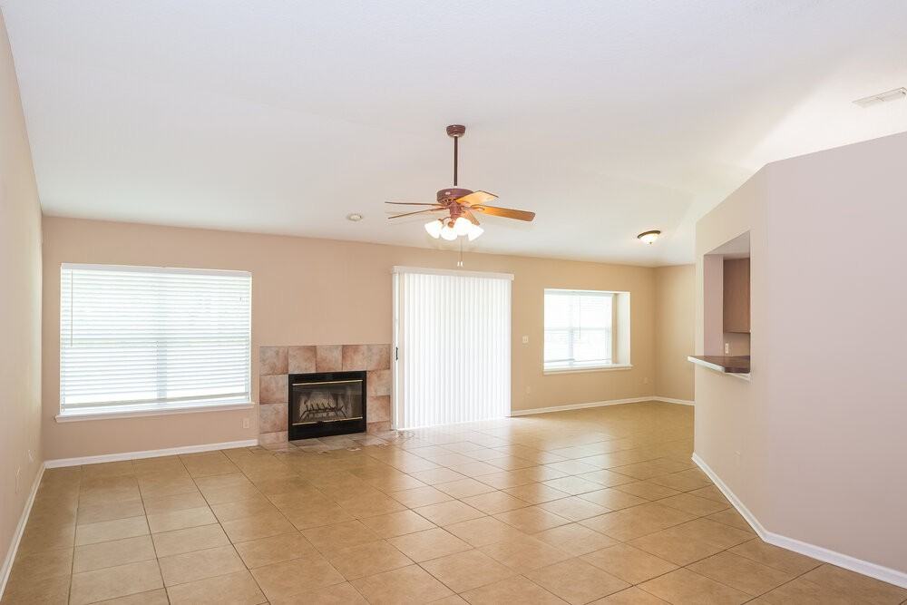 644 Southern Lily Dr - Photo 2 of 15