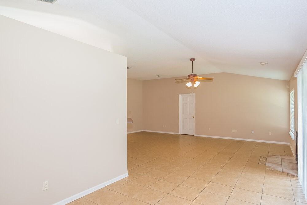 644 Southern Lily Dr - Photo 5 of 15