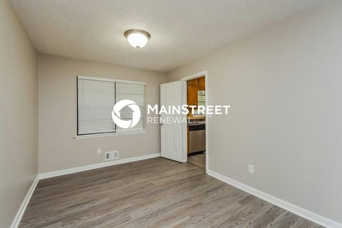 4325 Sterling Forest Dr - Photo 6 of 17