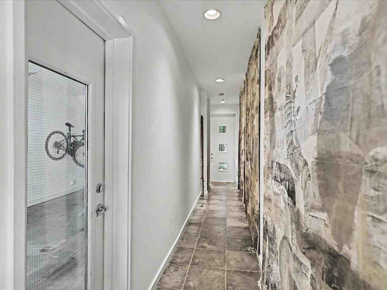 341 Viburnum Way Ct - Photo 2 of 20