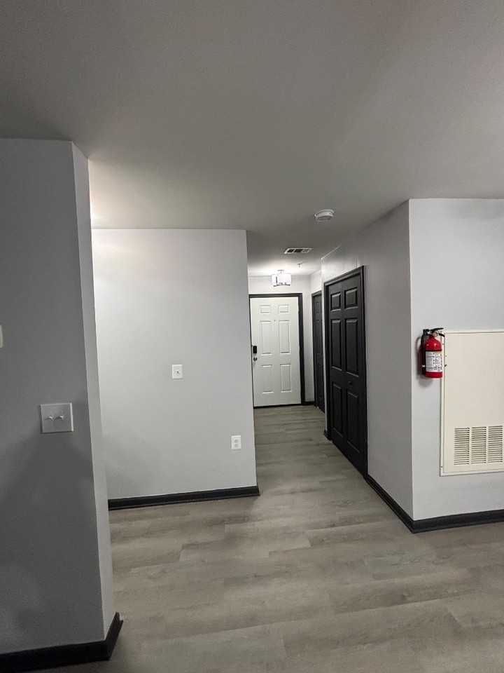 8961 Town Center Cir - Photo 4 of 11