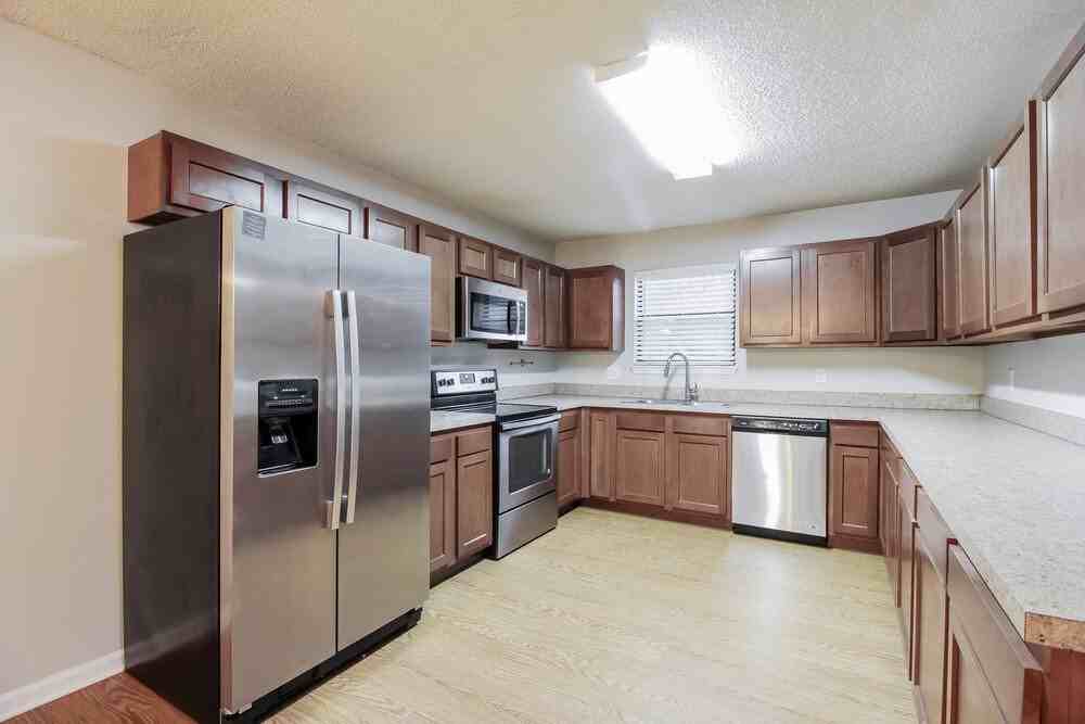 8442 Finwood Ave - Photo 7 of 16